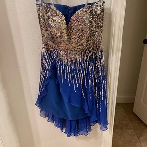 SHERRI HILL PROM DRESS. Size 4. Like new condition.